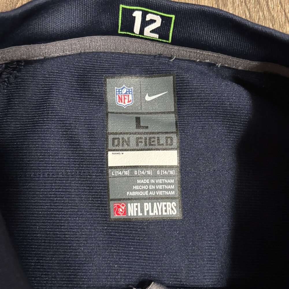 NFL Nike On Field Russell Wilson #3 Seattle Seahawks Youth Large Game Jersey - Picture 6 of 10